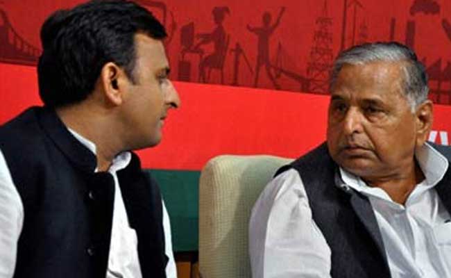 sp-chief-mulayam-yadav-with-up-cm-akhilesh-yadav_650x400_51474016058